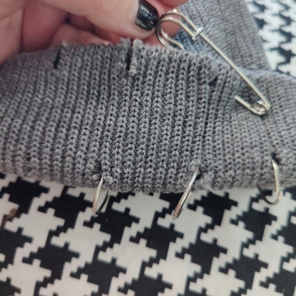 Dolls Kill grey pierced beanie - Picture 6 of 7